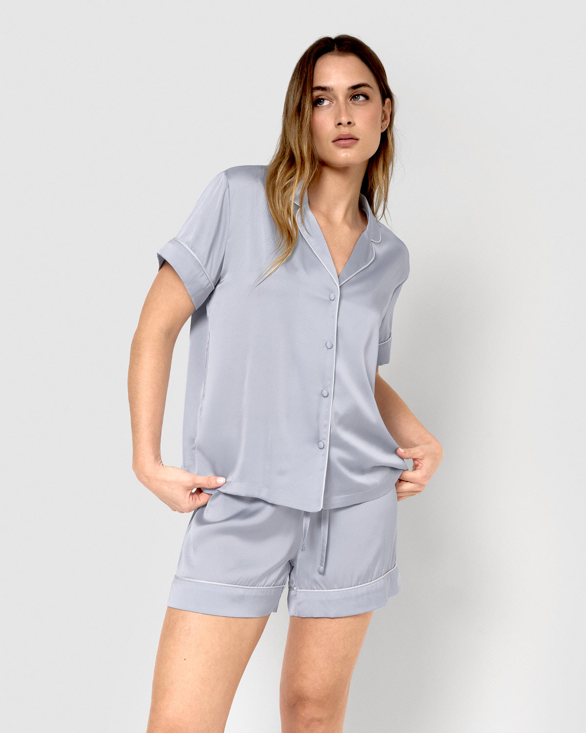 Short-sleeved satin pajamas, plain light blue