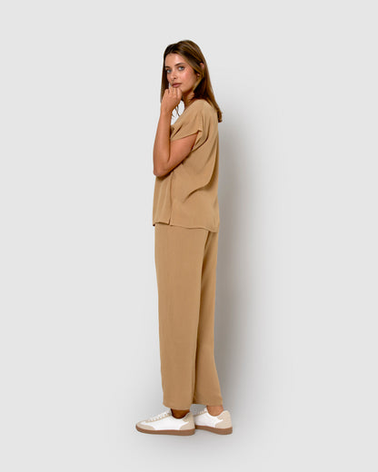 Camisa mujer bambula detalles plisados camel