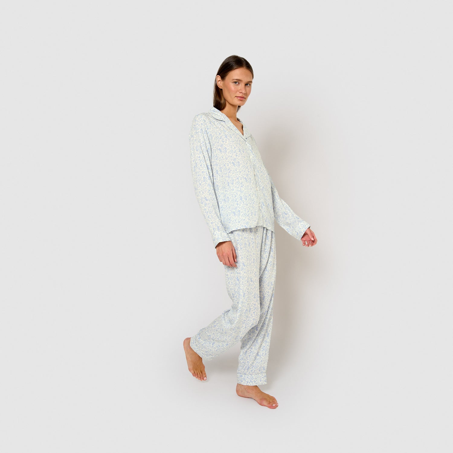 Pijama largo camisero viscosa nicosia celeste