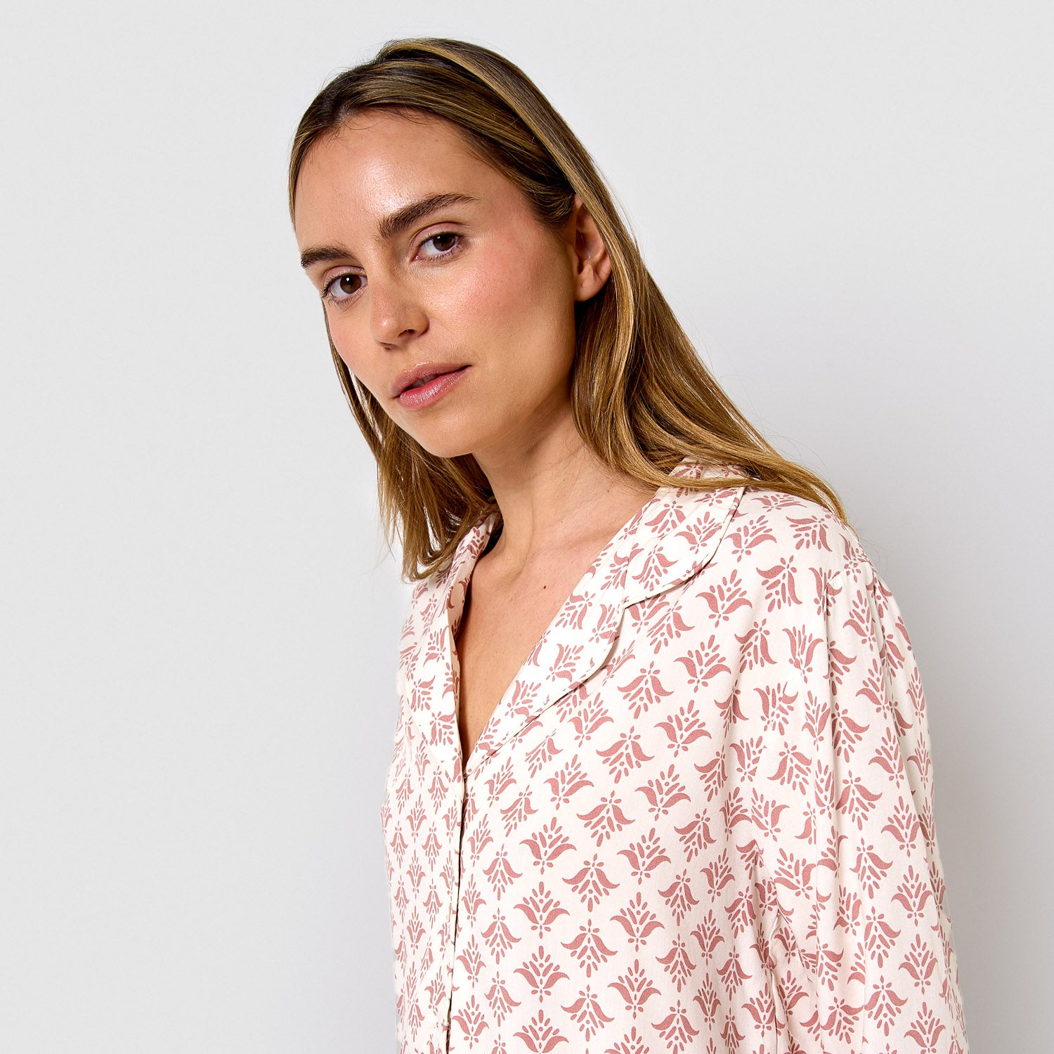 Pijama largo camisero de viscosa morocco rosa