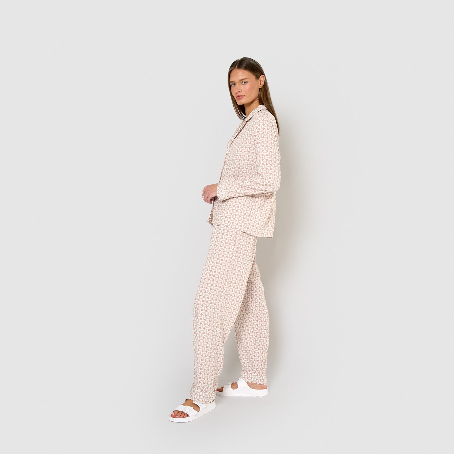 Long pink viscose shirt-style pajamas