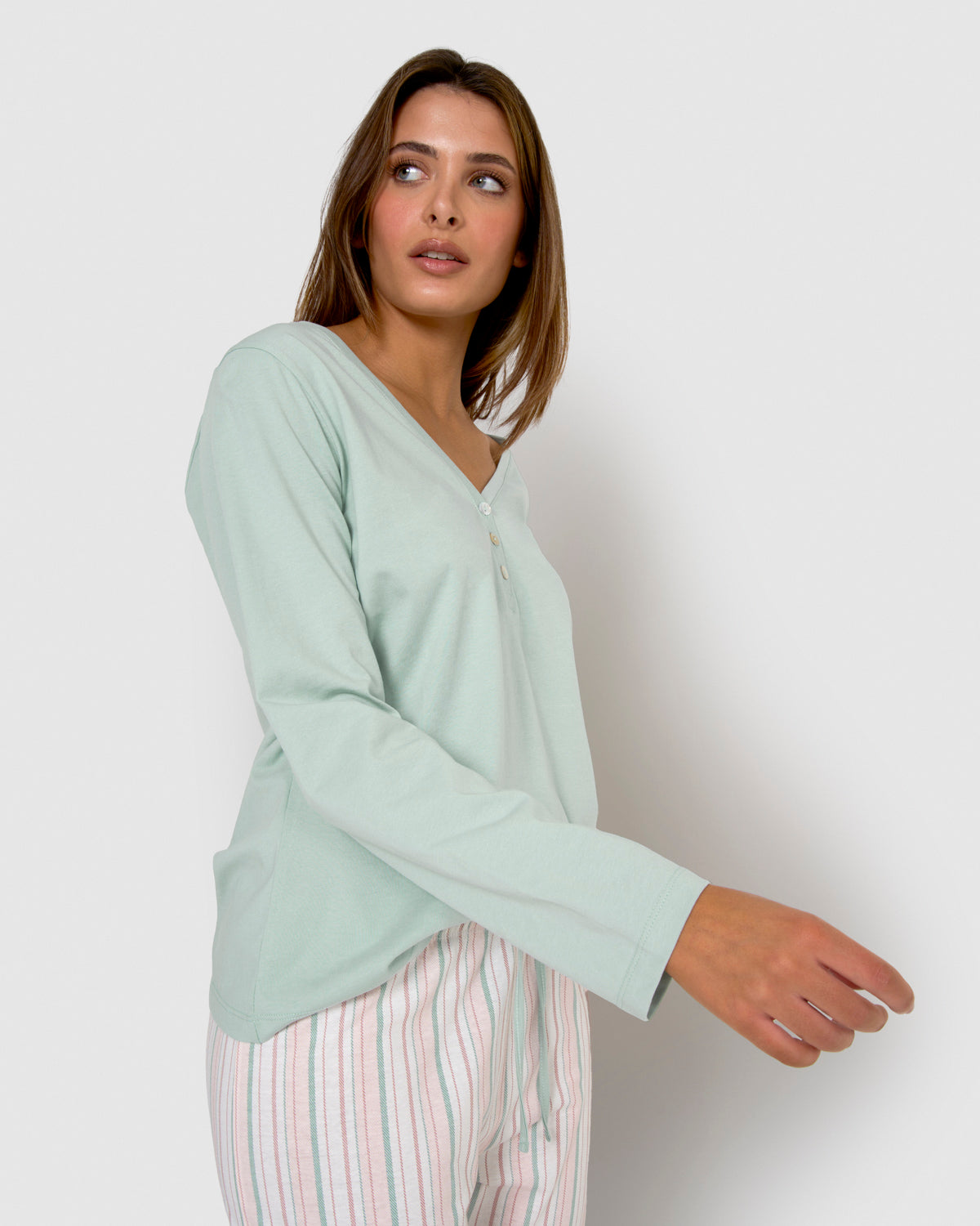 Pyjama long en coton bleu sarcelle serein avec col en V
