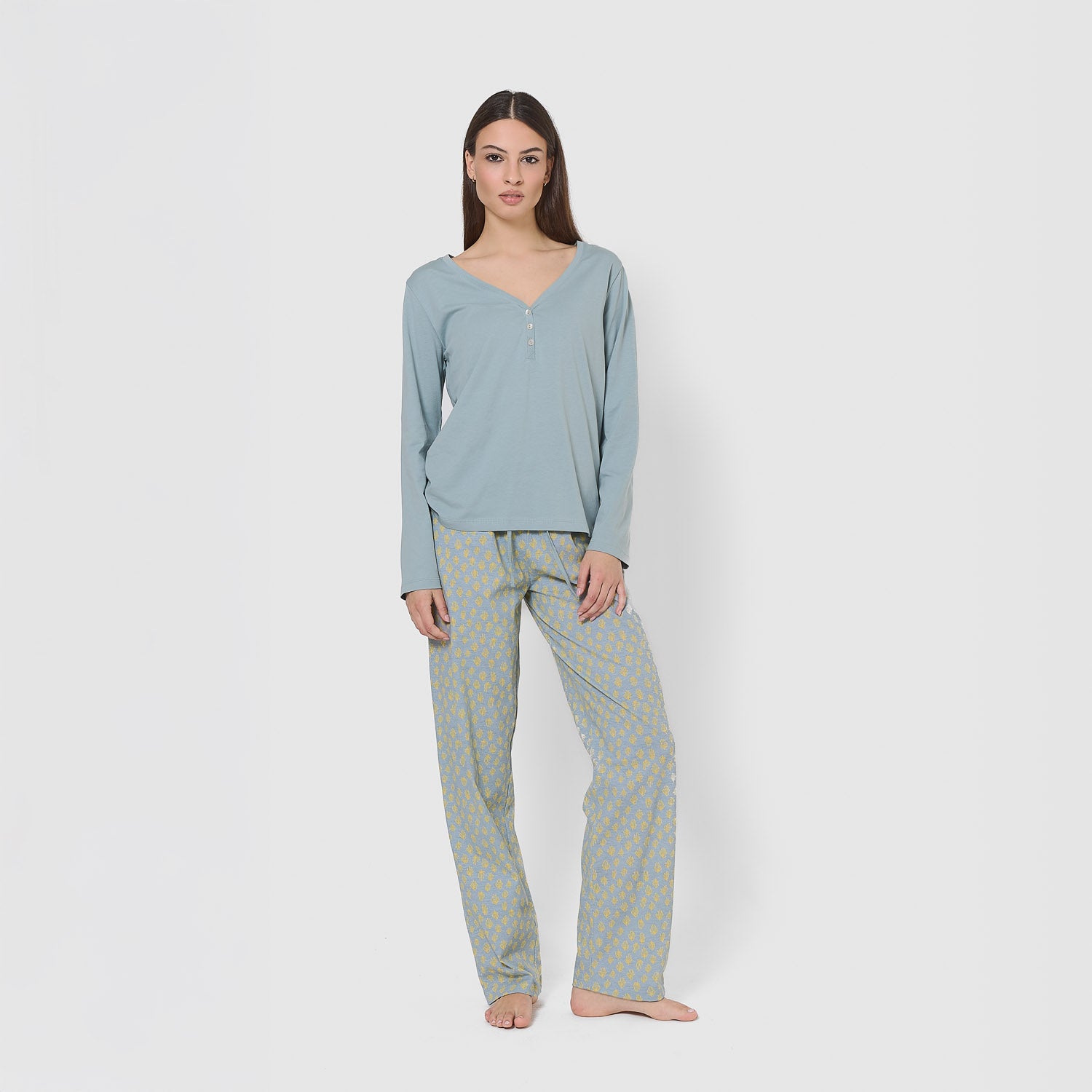Pijama largo de algodón con escote pico eladia azul agua