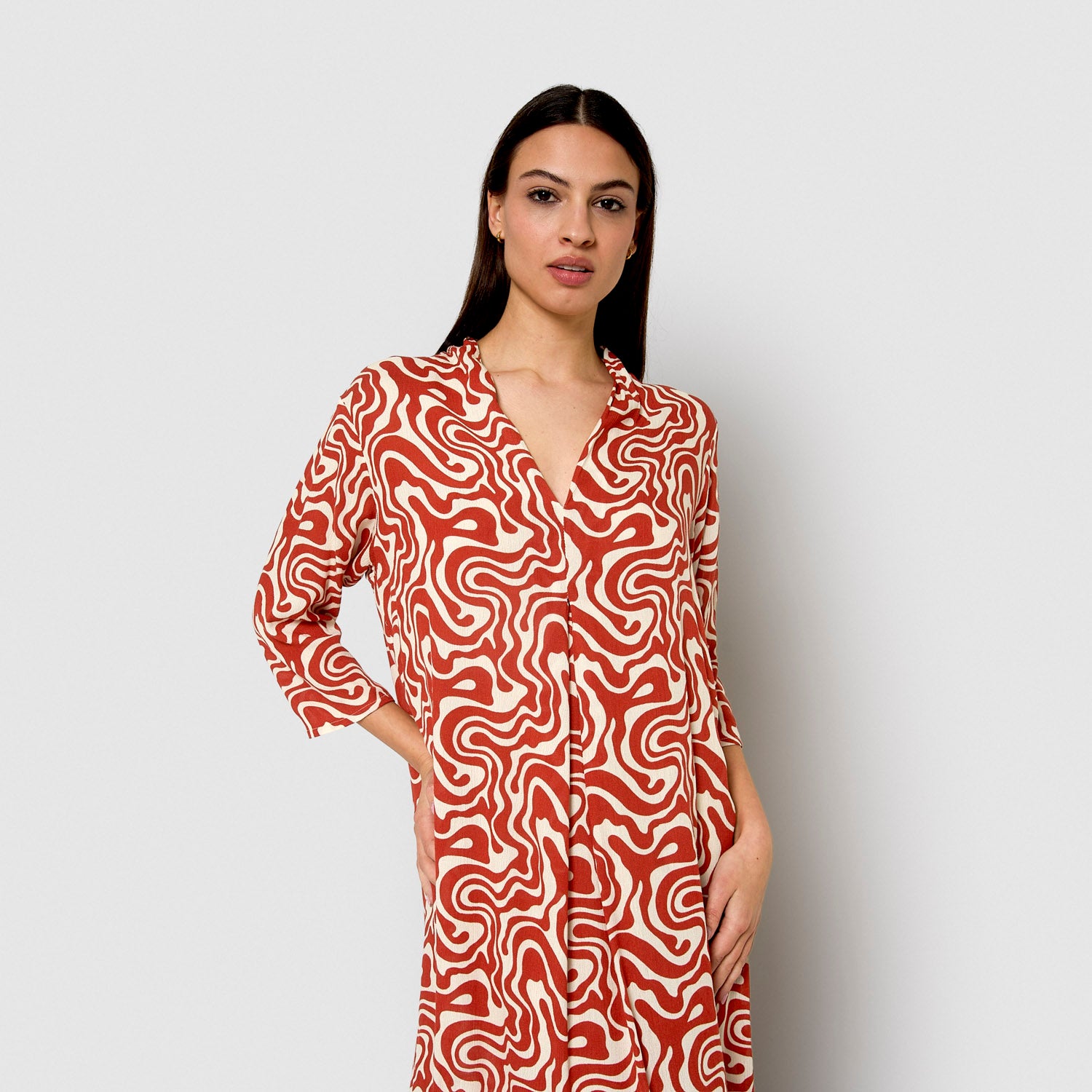 Vestido midi bambula detalles plisados iratia teja