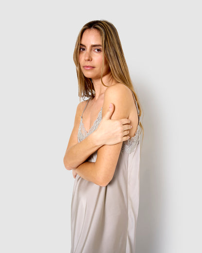 Camisón midi satén gris