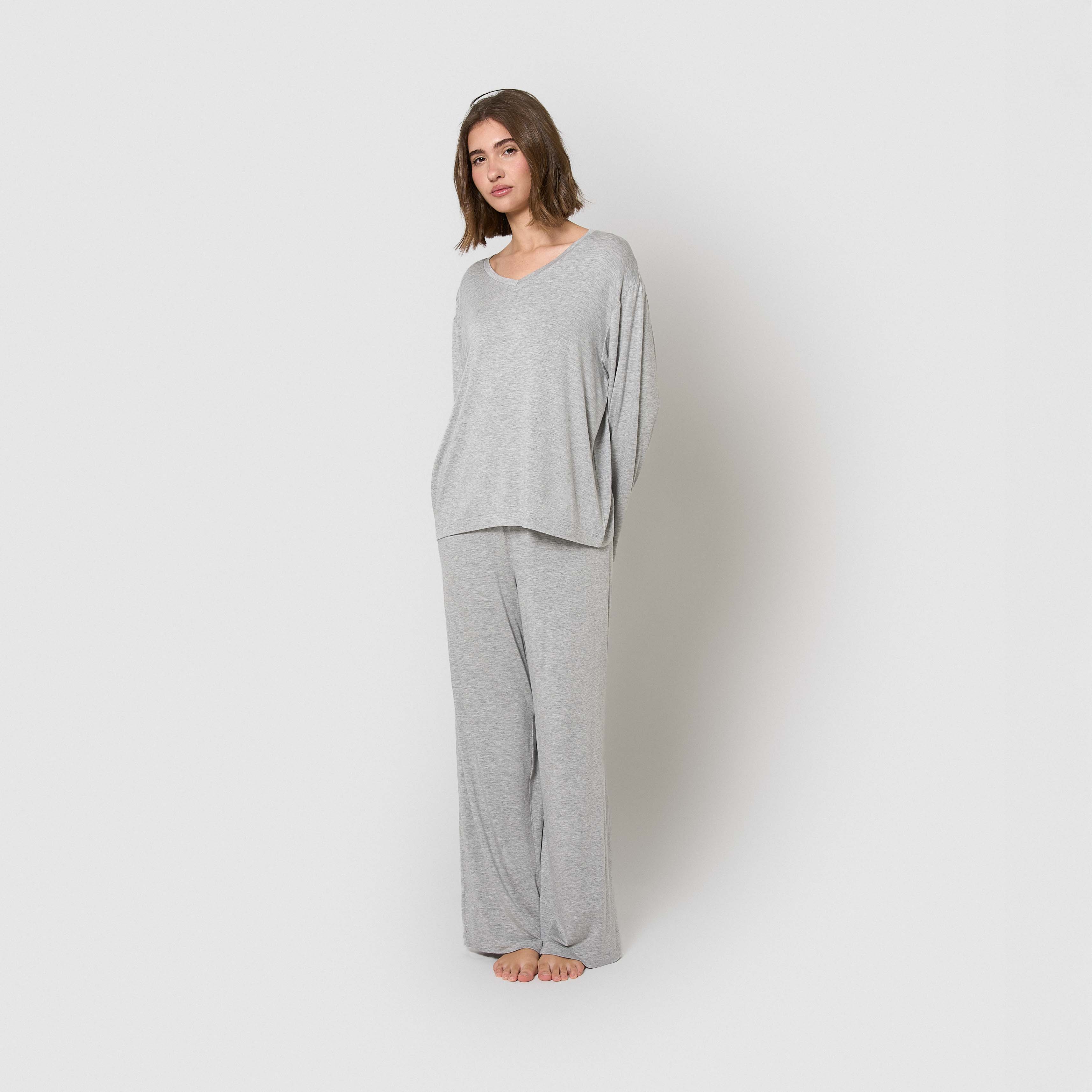 Pijama largo de viscosa gris