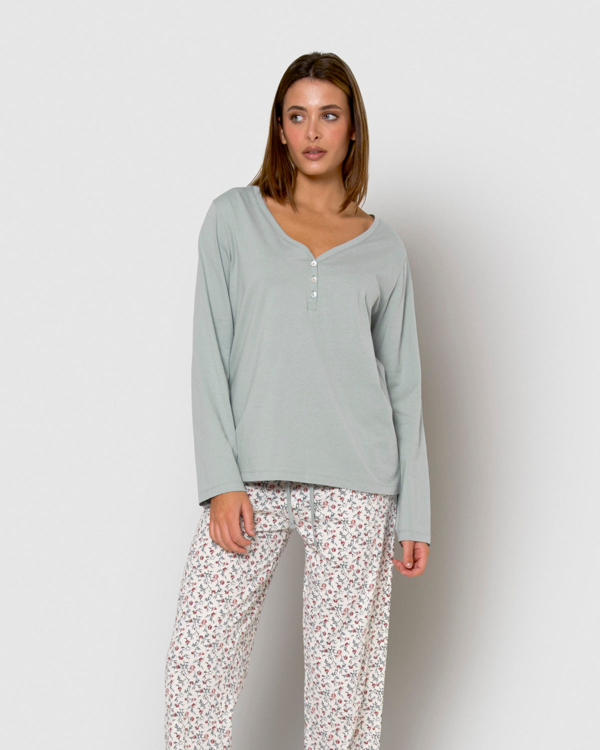 Pijama largo de algodón con escote pico niles azul agua