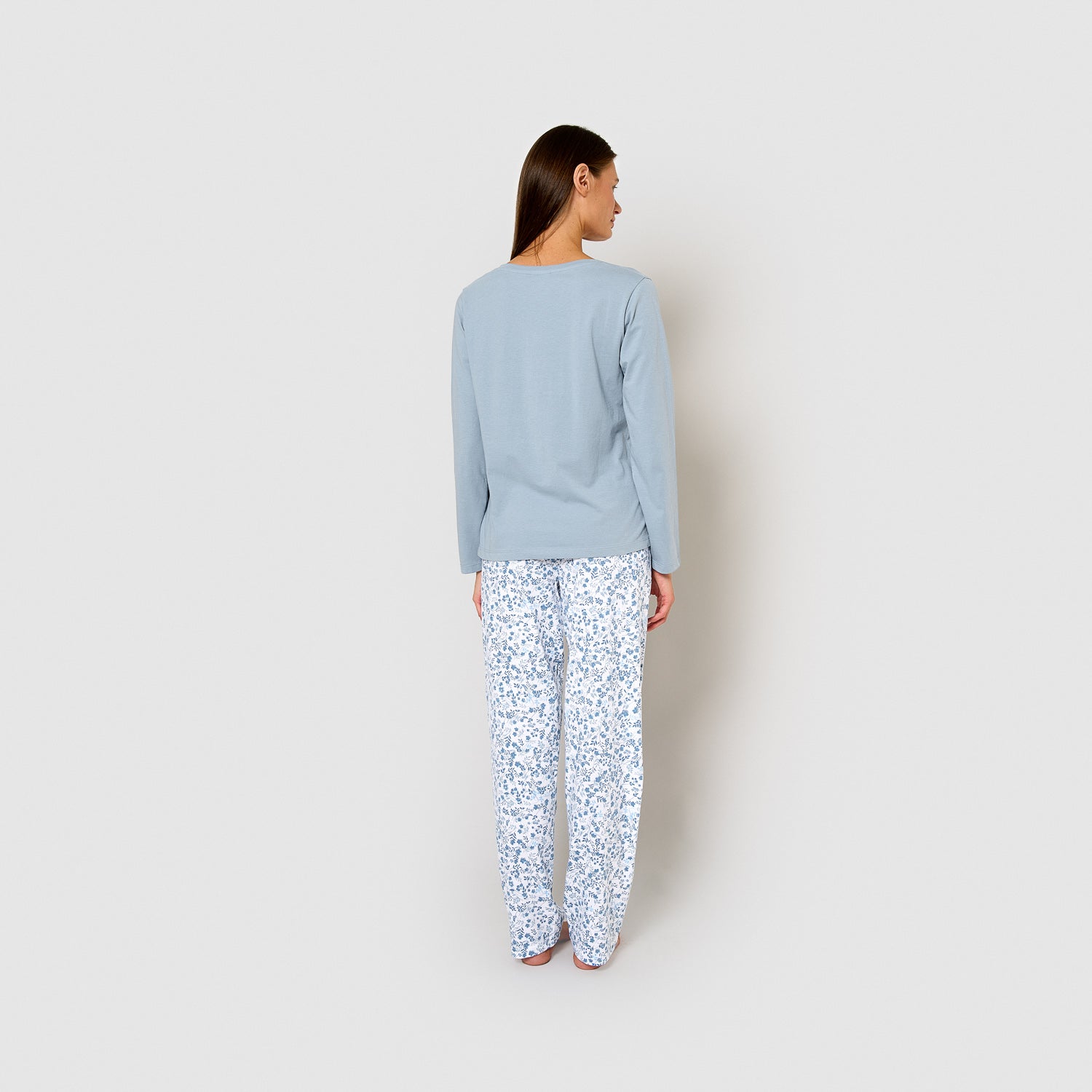 Pigiama lungo in cotone blu cayetana con scollo a v