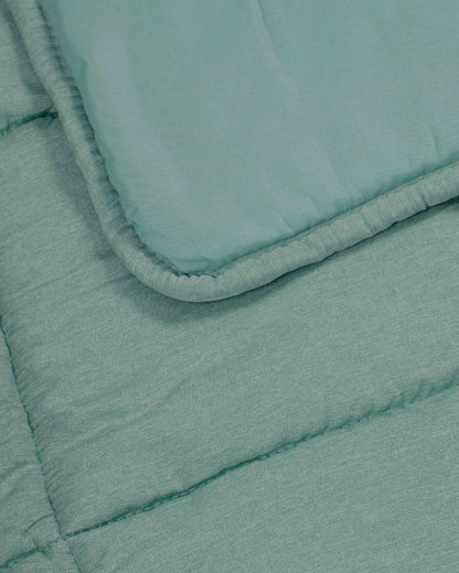 Couette unie effet vieilli vert français