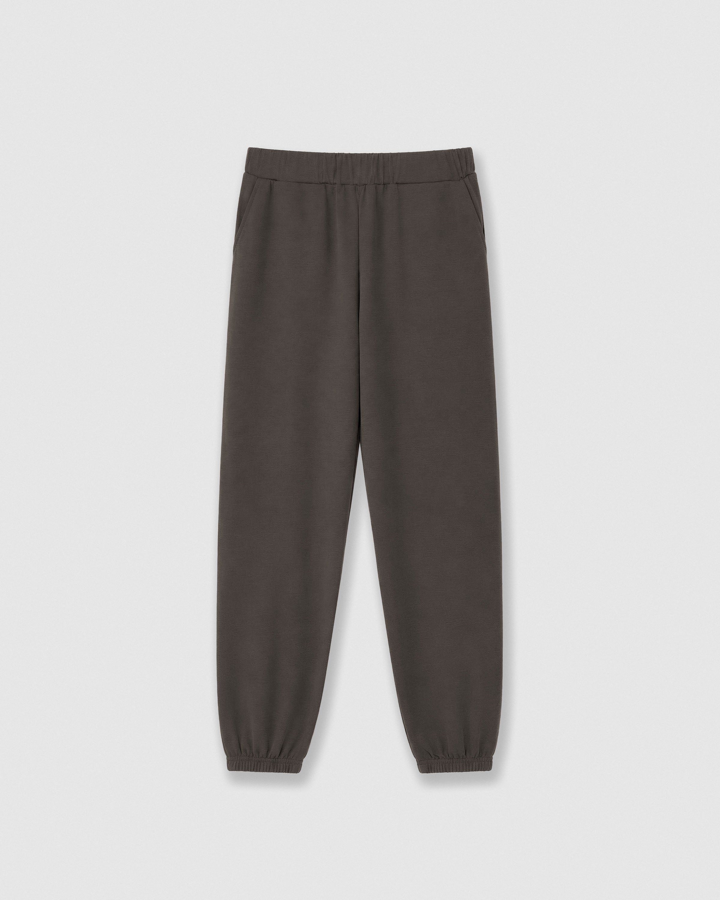 Set cap jogger liso gris marengo
