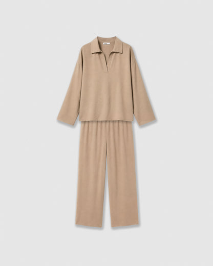 Set blusa pantalón liso beige