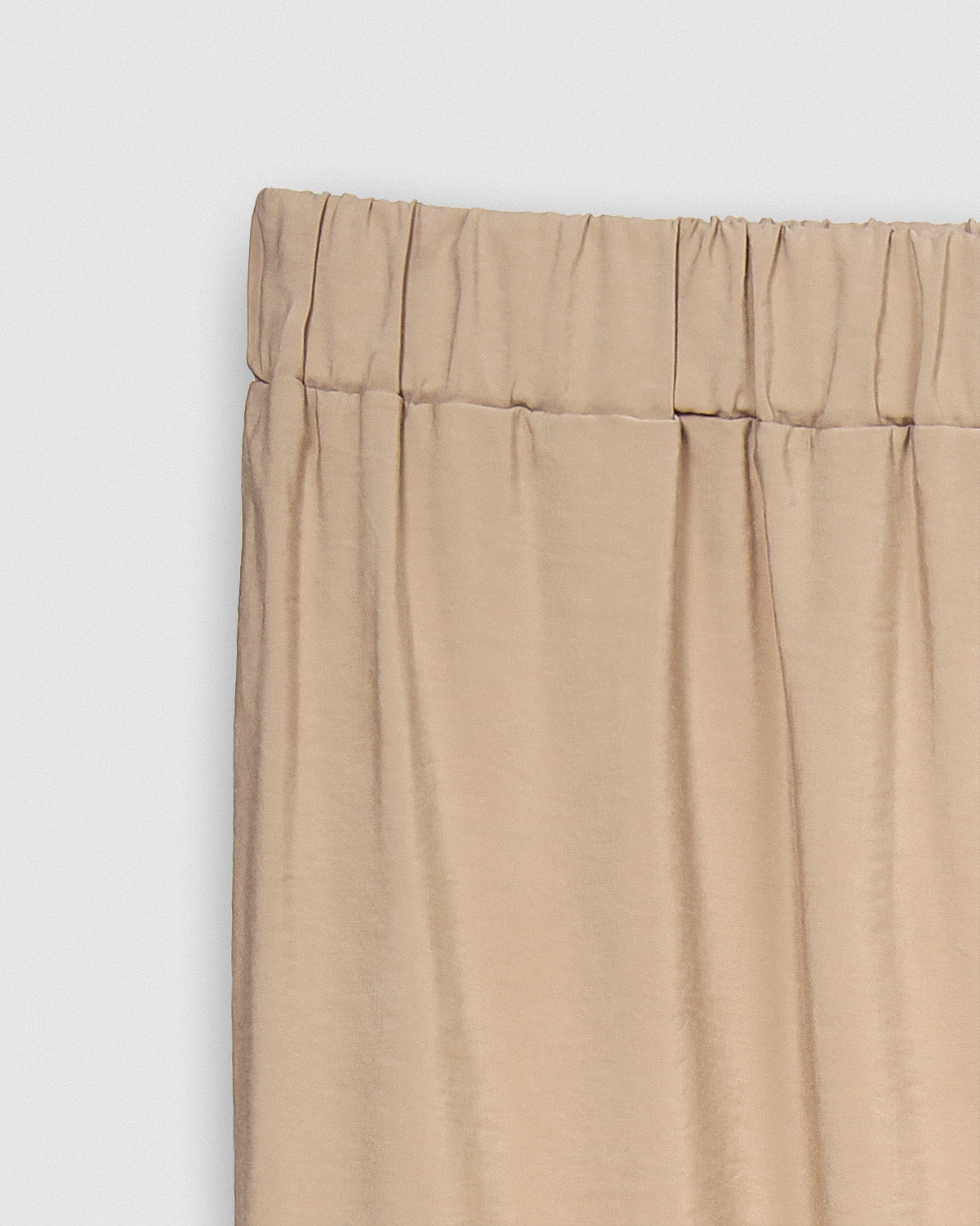 Set blusa pantalón liso beige