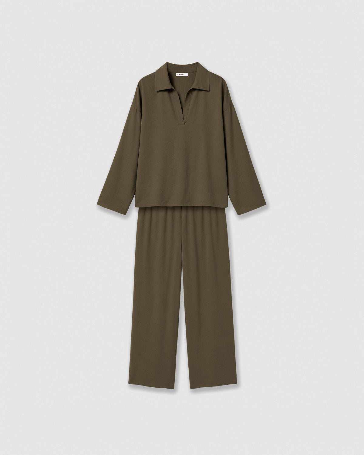 Set blusa pantalón liso verde
