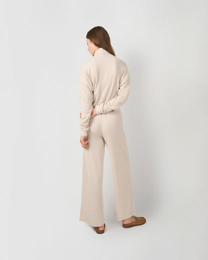 Pantalón largo ancho canalé beige