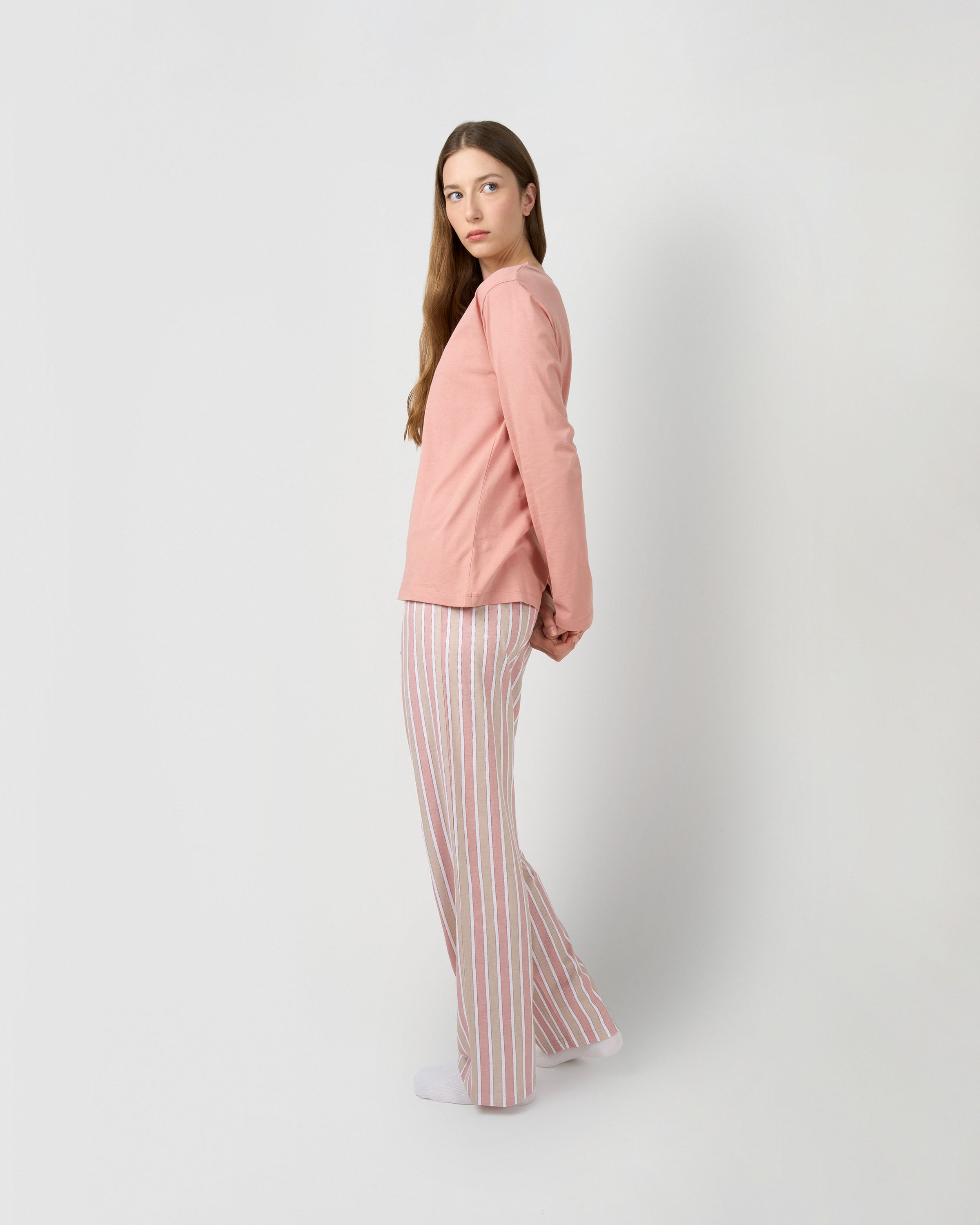 Pijama largo de algodón con escote pico raya ondea rosa