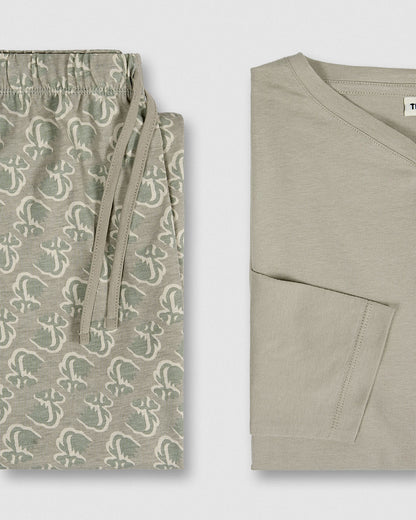 Pijama largo de algodón con escote pico yota verde