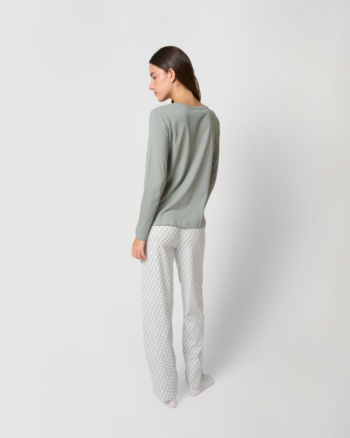 Pijama largo de algodón con escote pico nerdana verde menta