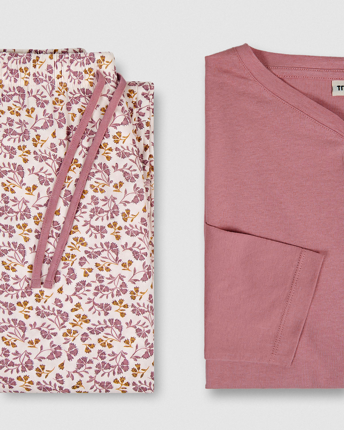 Pijama largo de algodón con escote pico selvana rosa
