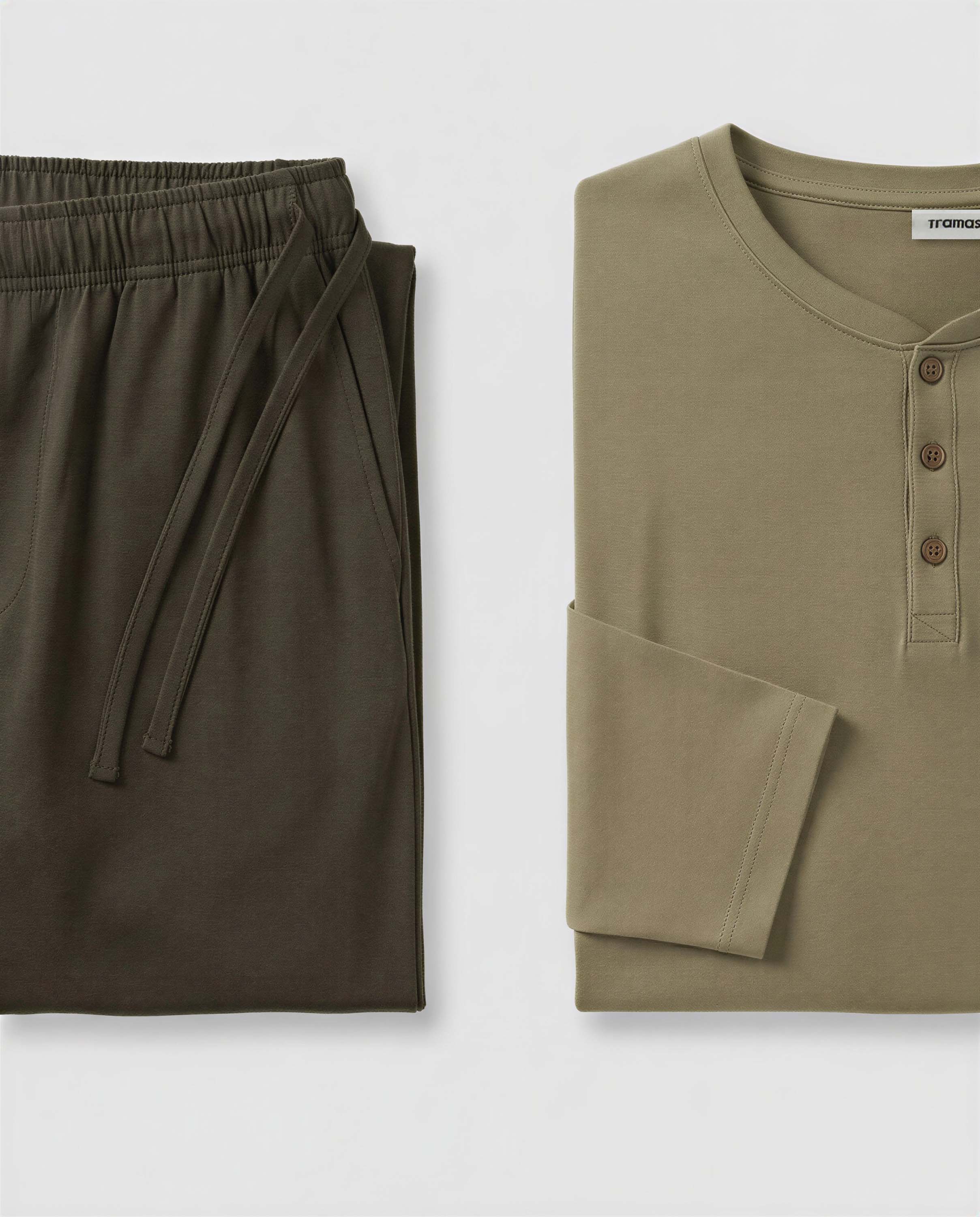 Pigiama lungo da uomo con bottoni, verde chiaro - verde scuro
