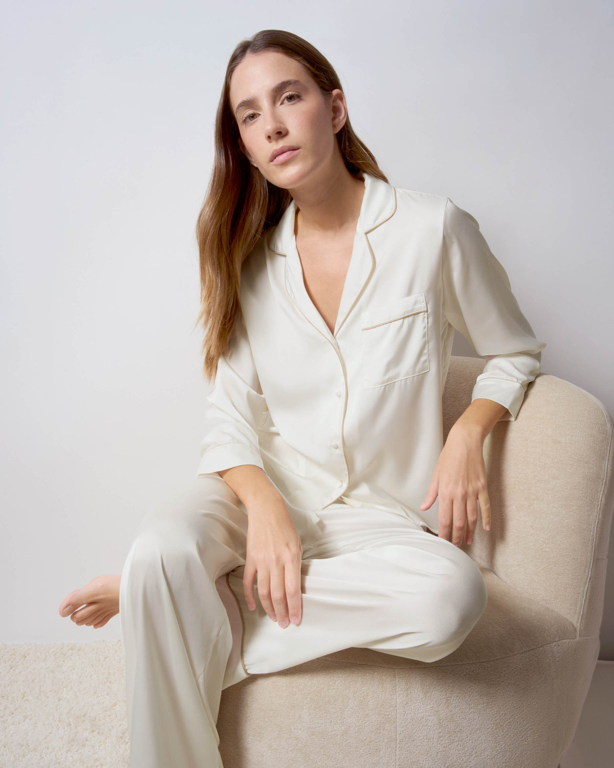 Pijama largo satén friday natural