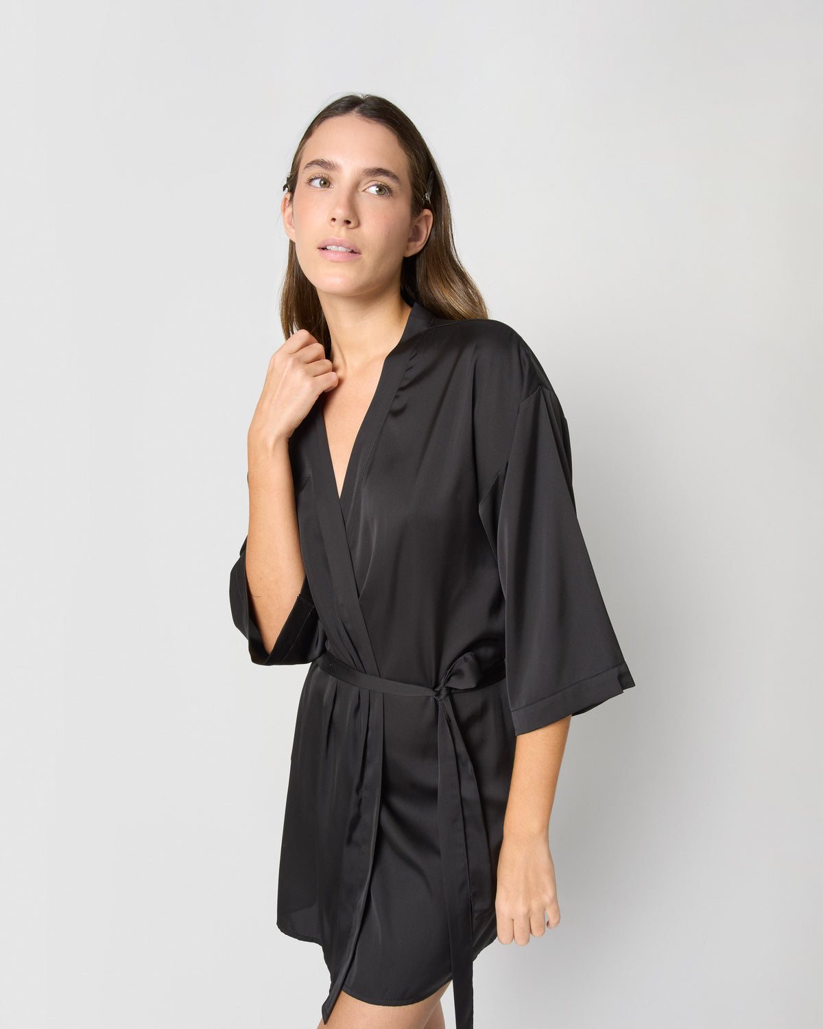 Robe courte en satin, vendredi noir
