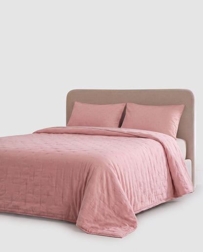 Copripiumino trapuntato traforato rosa keike
