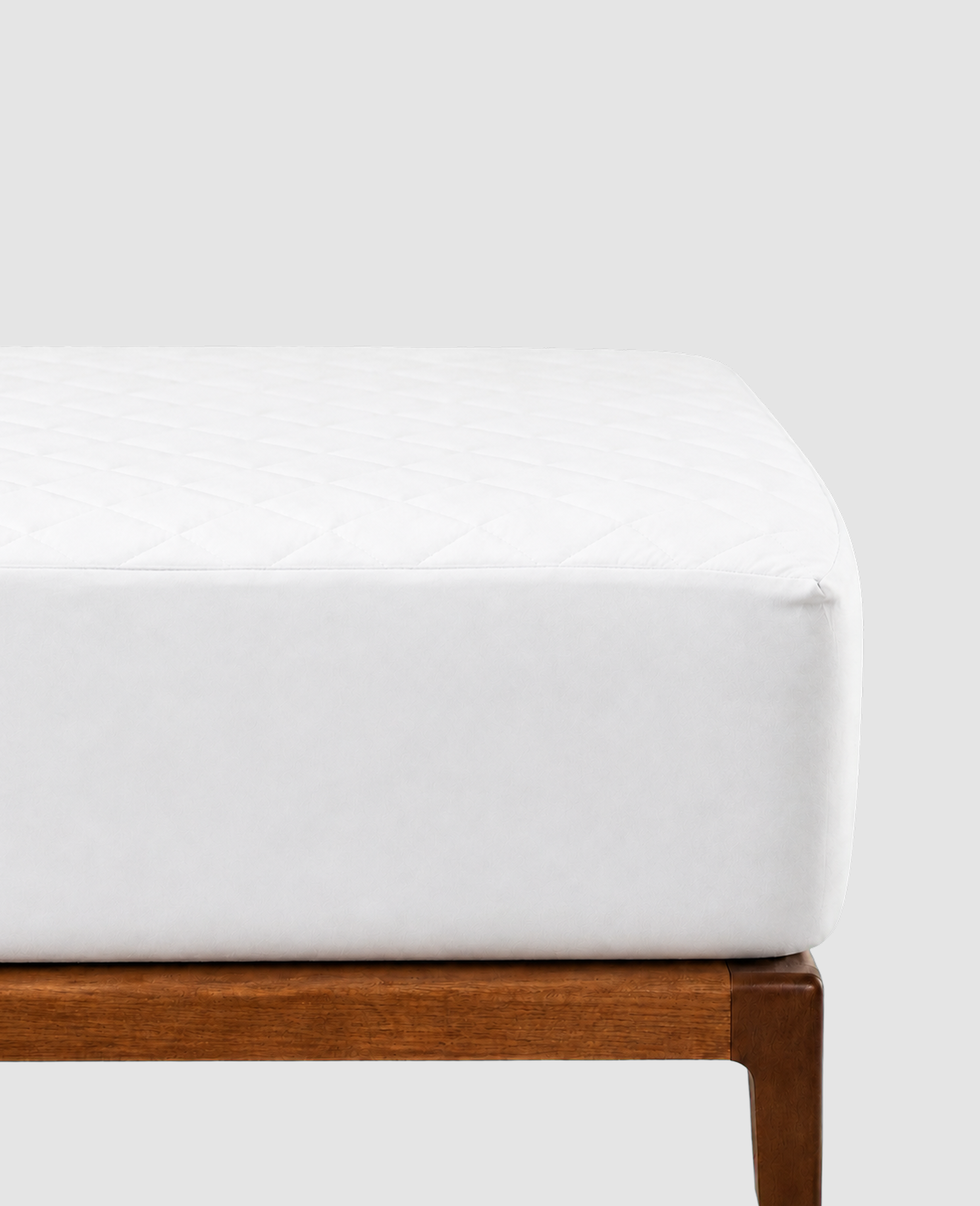 Waterproof microfiber quilted mattress protector