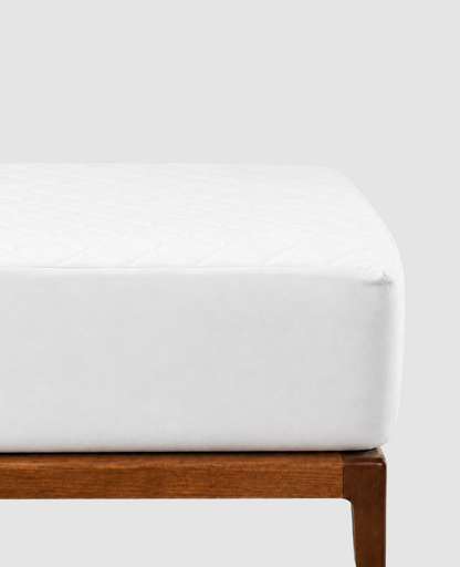 Waterproof microfiber quilted mattress protector